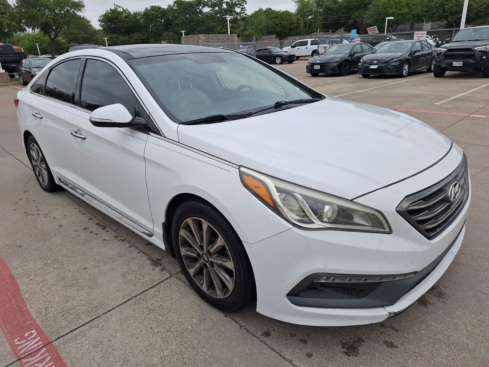 Used 2016 Hyundai Sonata Limited w/ Option Group 04 image 8
