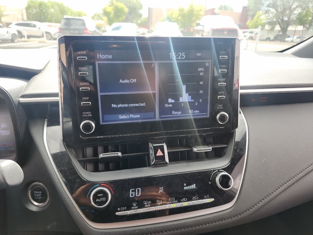 Used 2020 Toyota Corolla SE w/ SE Premium Package FWD image 25