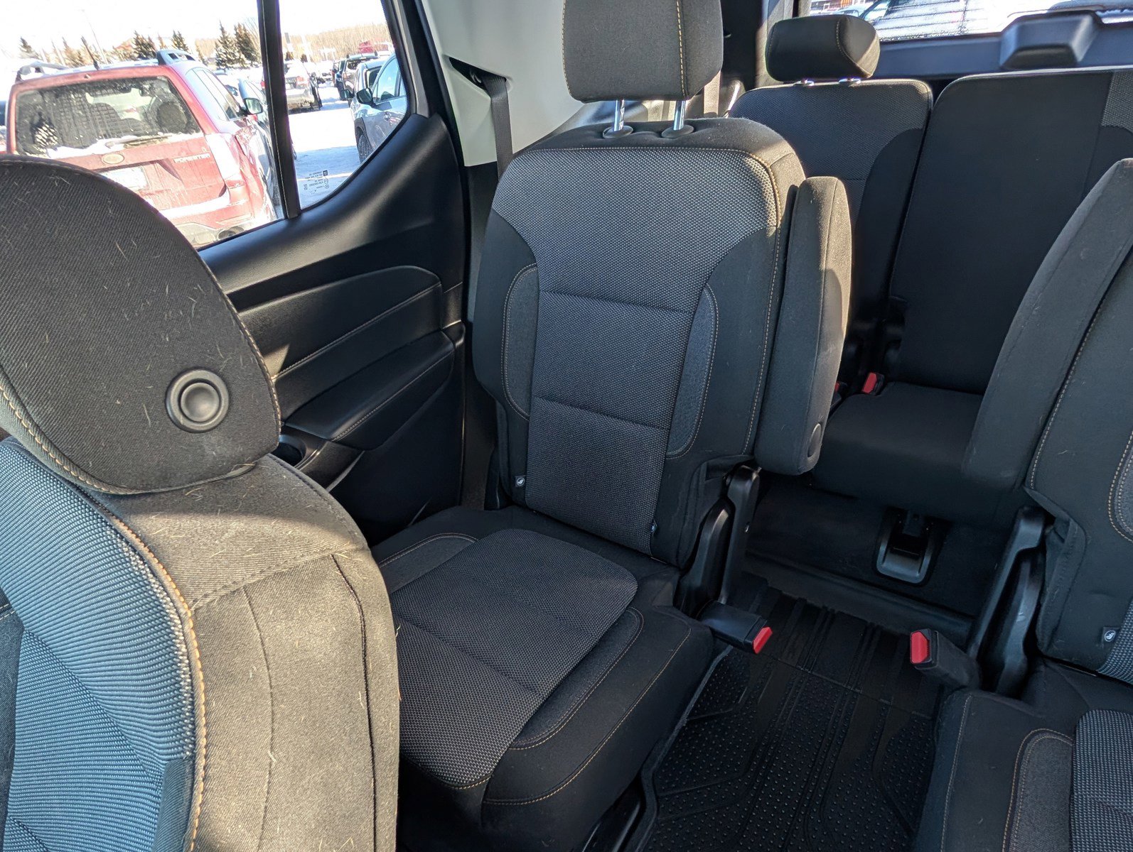 Used 2020 Chevrolet Traverse LT w/ Driver Confidence II Package image 12