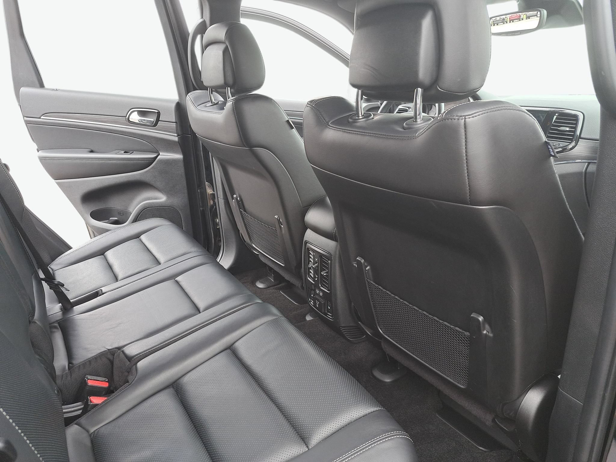 Certified 2021 Jeep Grand Cherokee Limited w/ Quick Order Package 28K 80th AWD/4WD image 12