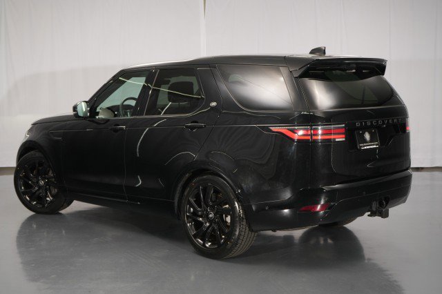 Used 2024 Land Rover Discovery Dynamic SE AWD/4WD image 17
