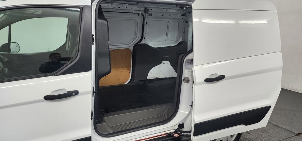 Used 2019 Ford Transit Connect XL image 15