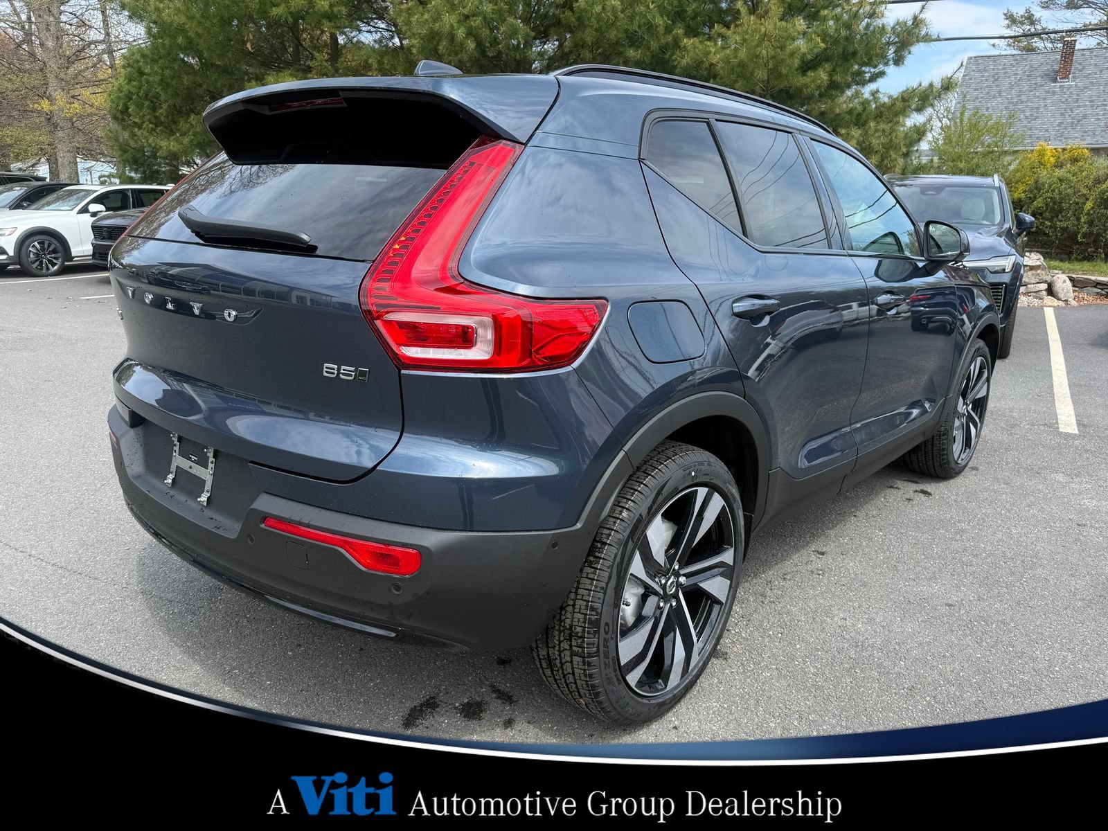 Used 2026 Volvo XC40 B5 Plus w/ Protection Package Premier AWD/4WD image 8