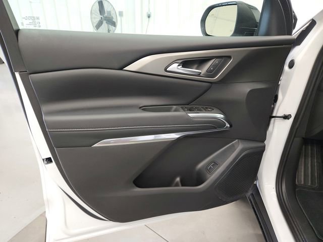 New 2026 Chevrolet Traverse LT w/ Driver Confidence Package FWD image 27