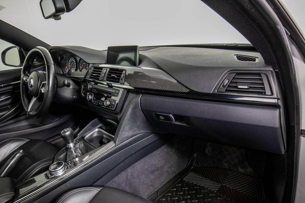 Used 2015 BMW M4 Coupe RWD image 17