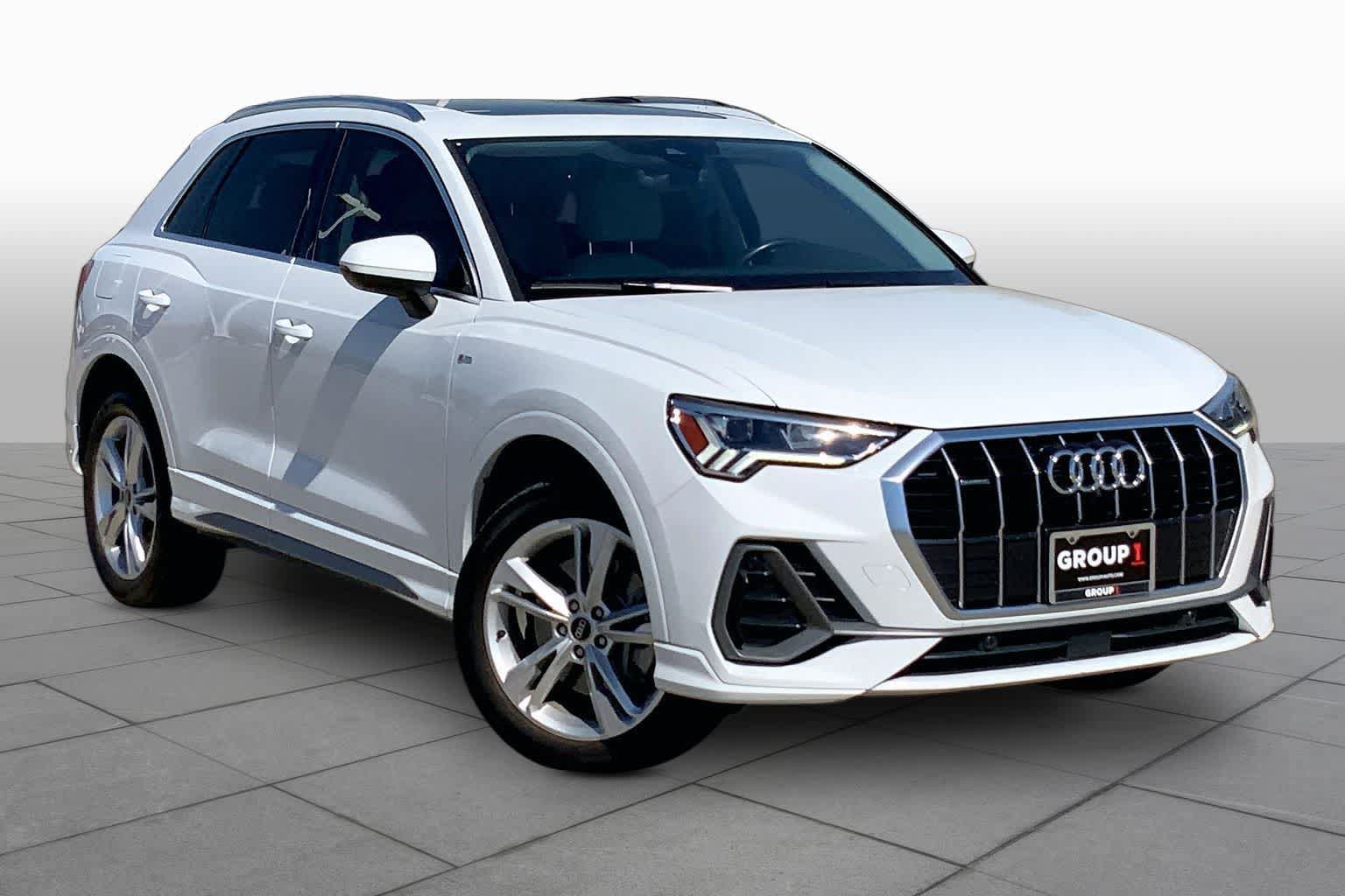 Used 2022 Audi Q3 2.0T Premium Plus w/ Premium Plus Package AWD/4WD image 3