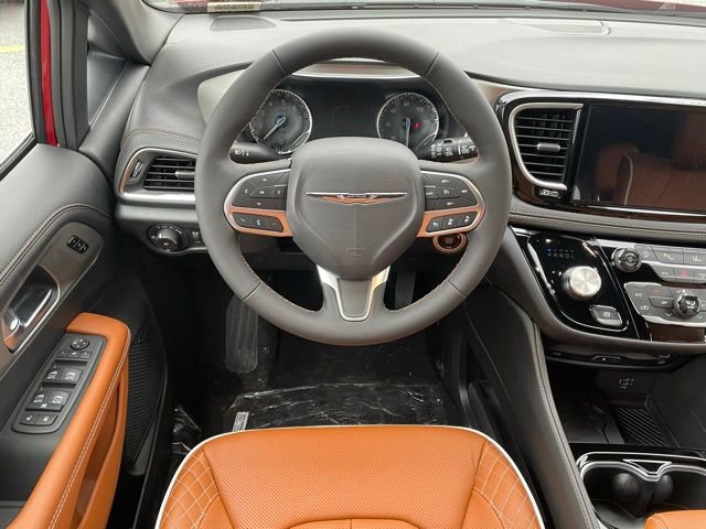 New 2026 Chrysler Pacifica Pinnacle AWD/4WD image 38
