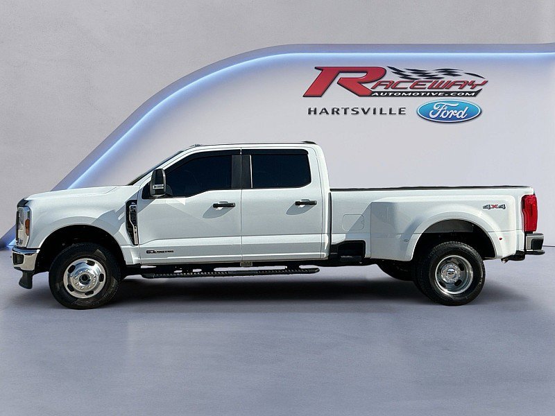 Certified 2025 Ford F350 XL image 1