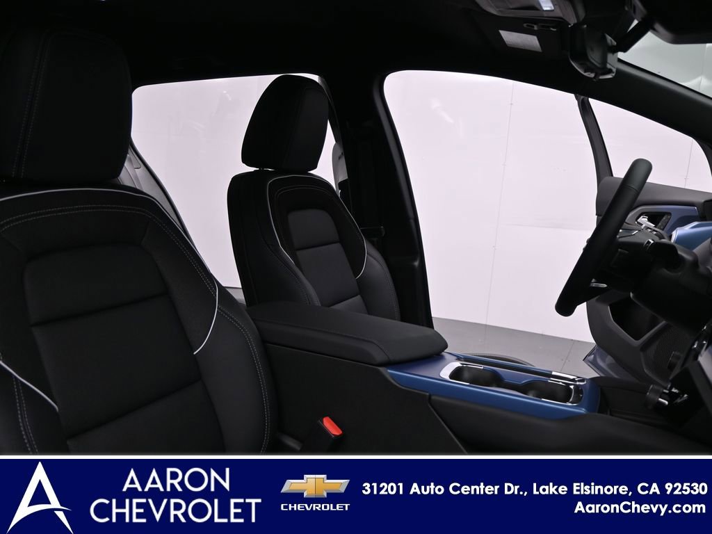 New 2026 Chevrolet Equinox EV LT w/ Convenience Package II FWD image 24