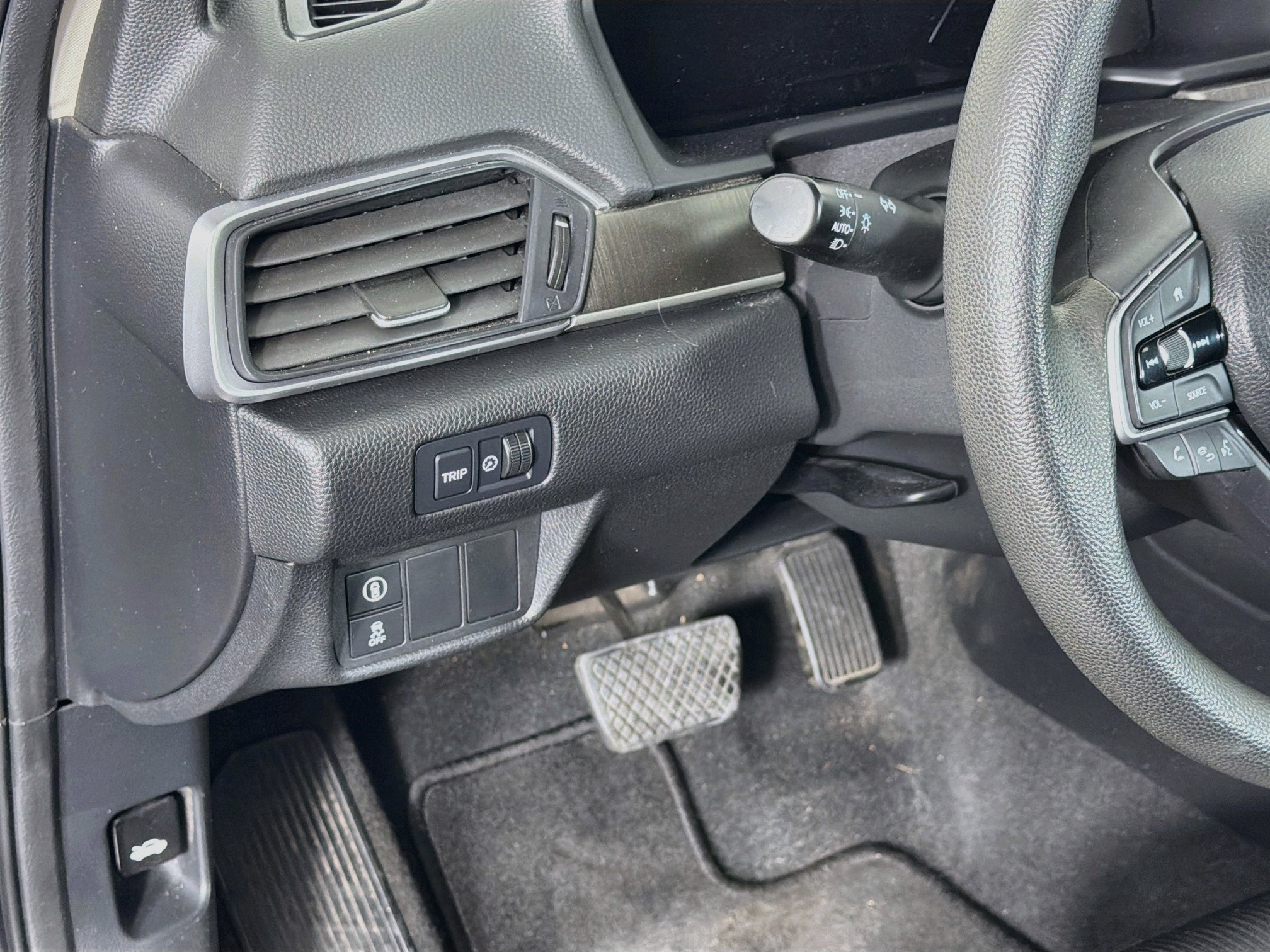 Used 2018 Honda Accord LX image 16