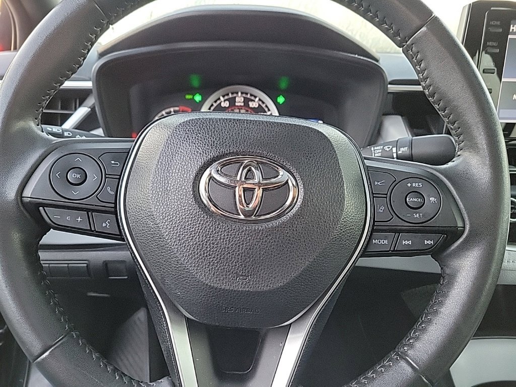 Used 2022 Toyota Corolla SE w/ SE Premium Package FWD image 10