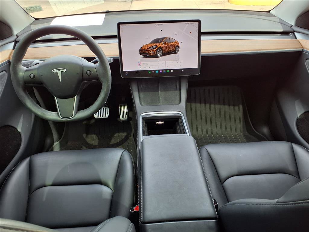 Used 2024 Tesla Model Y Long Range AWD/4WD image 11