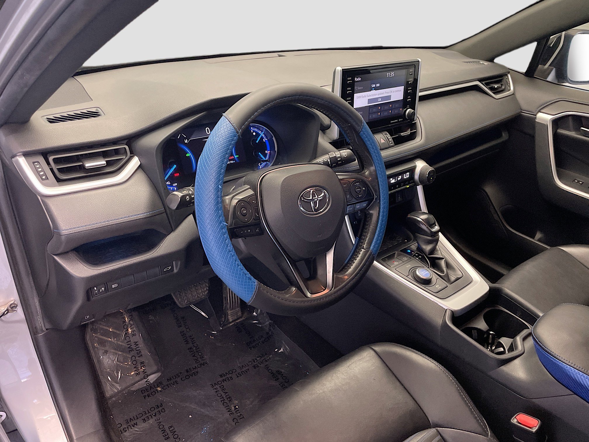 Used 2019 Toyota RAV4 XSE w/ Carpet Mat Package image 7