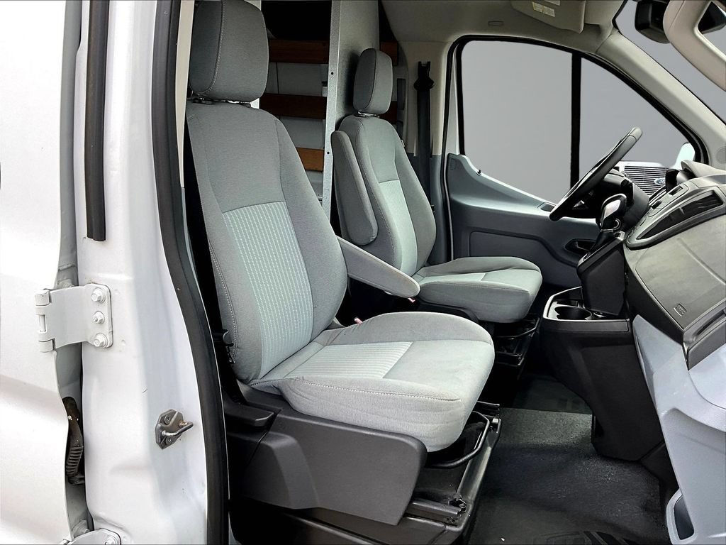 Used 2016 Ford Transit 250 130 Low Roof w/ Exterior Upgrade Package RWD image 31