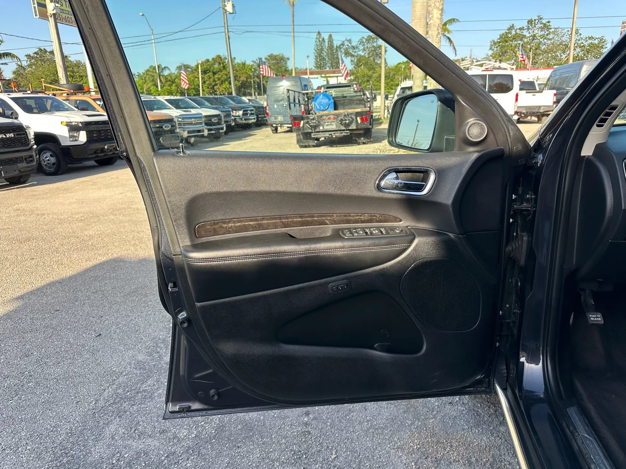 Used 2016 Dodge Durango Limited w/ Nav & Power Liftgate Group AWD/4WD image 9