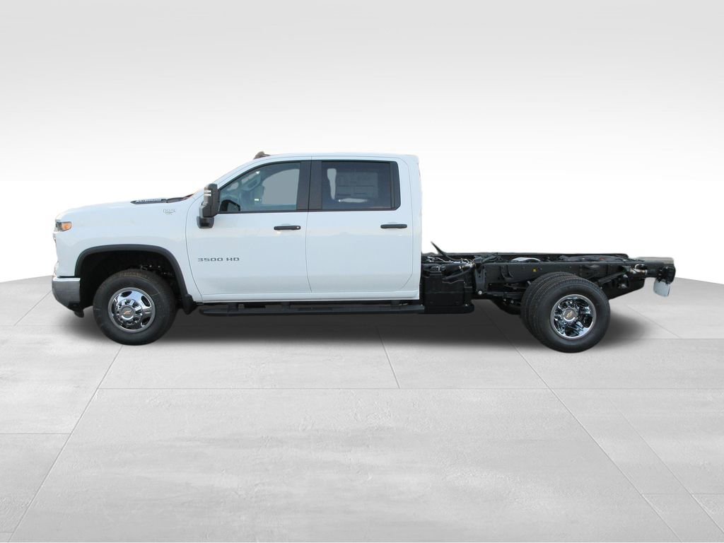 New 2026 Chevrolet Silverado 3500 W/T w/ WT Convenience Package AWD/4WD video 2