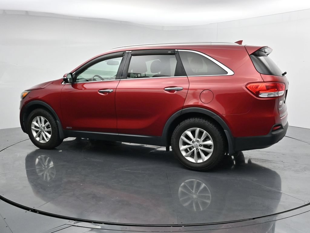Used 2017 Kia Sorento AWD w/ LX Convenience Package image 5
