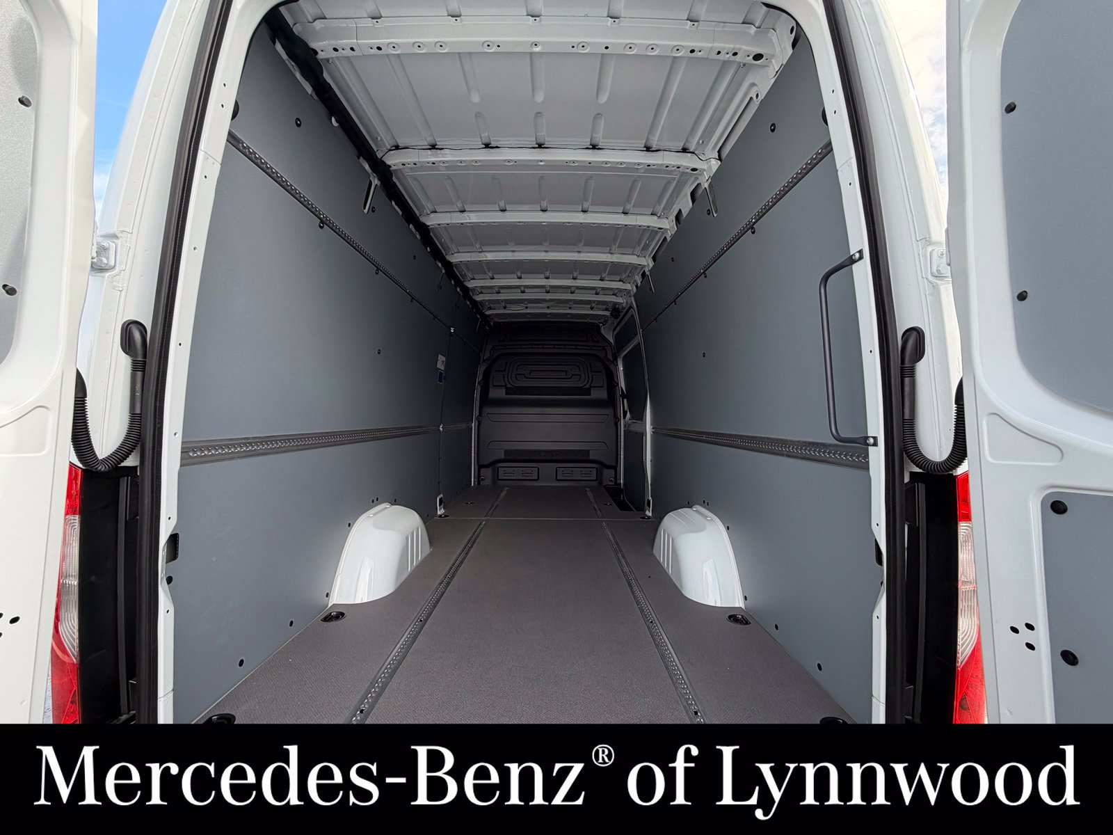 New 2026 Mercedes-Benz Sprinter 2500 image 11