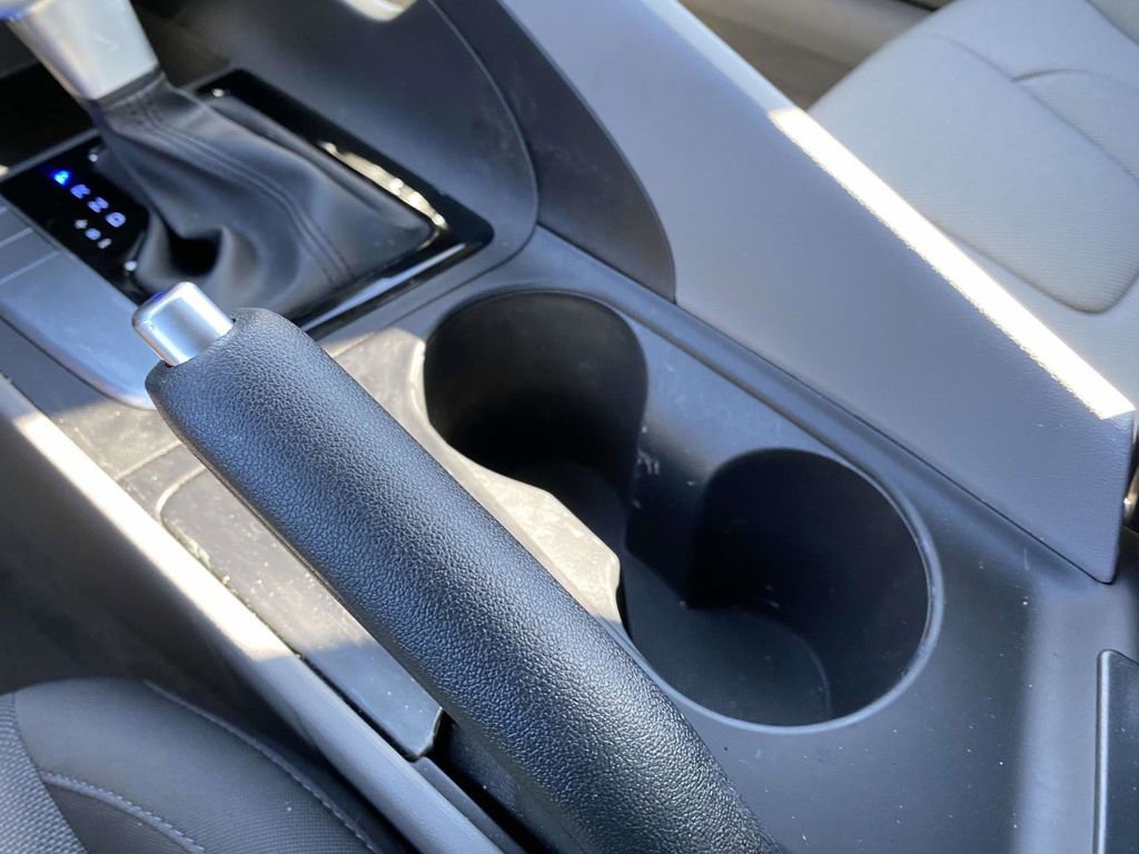 Certified 2026 Hyundai Elantra SE image 21