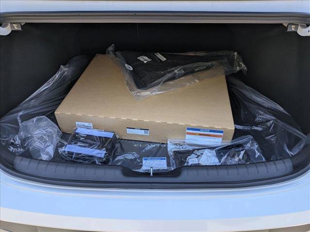 New 2025 Hyundai Elantra Limited FWD image 20