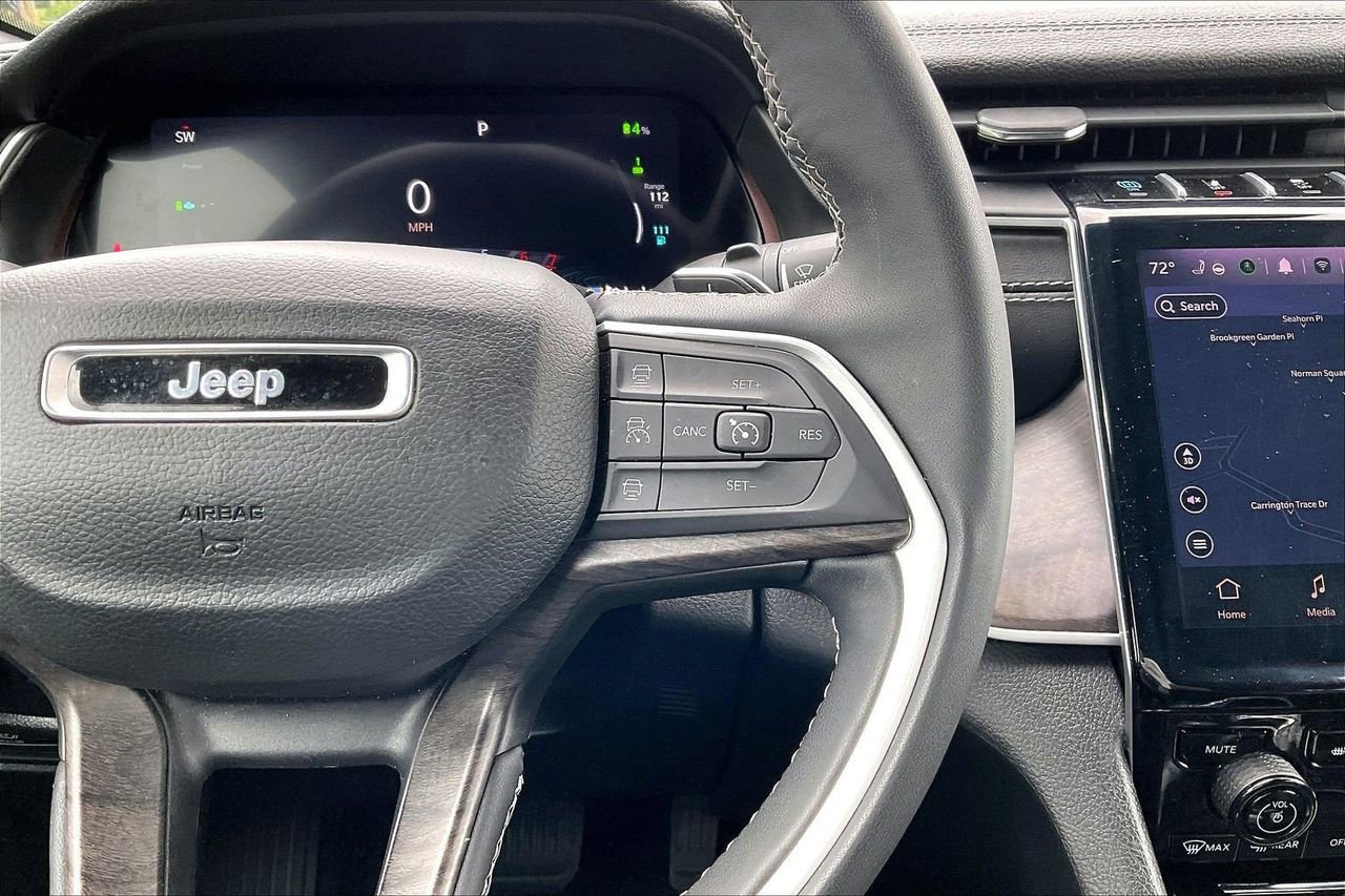 Used 2024 Jeep Grand Cherokee Limited 4xe AWD/4WD image 32