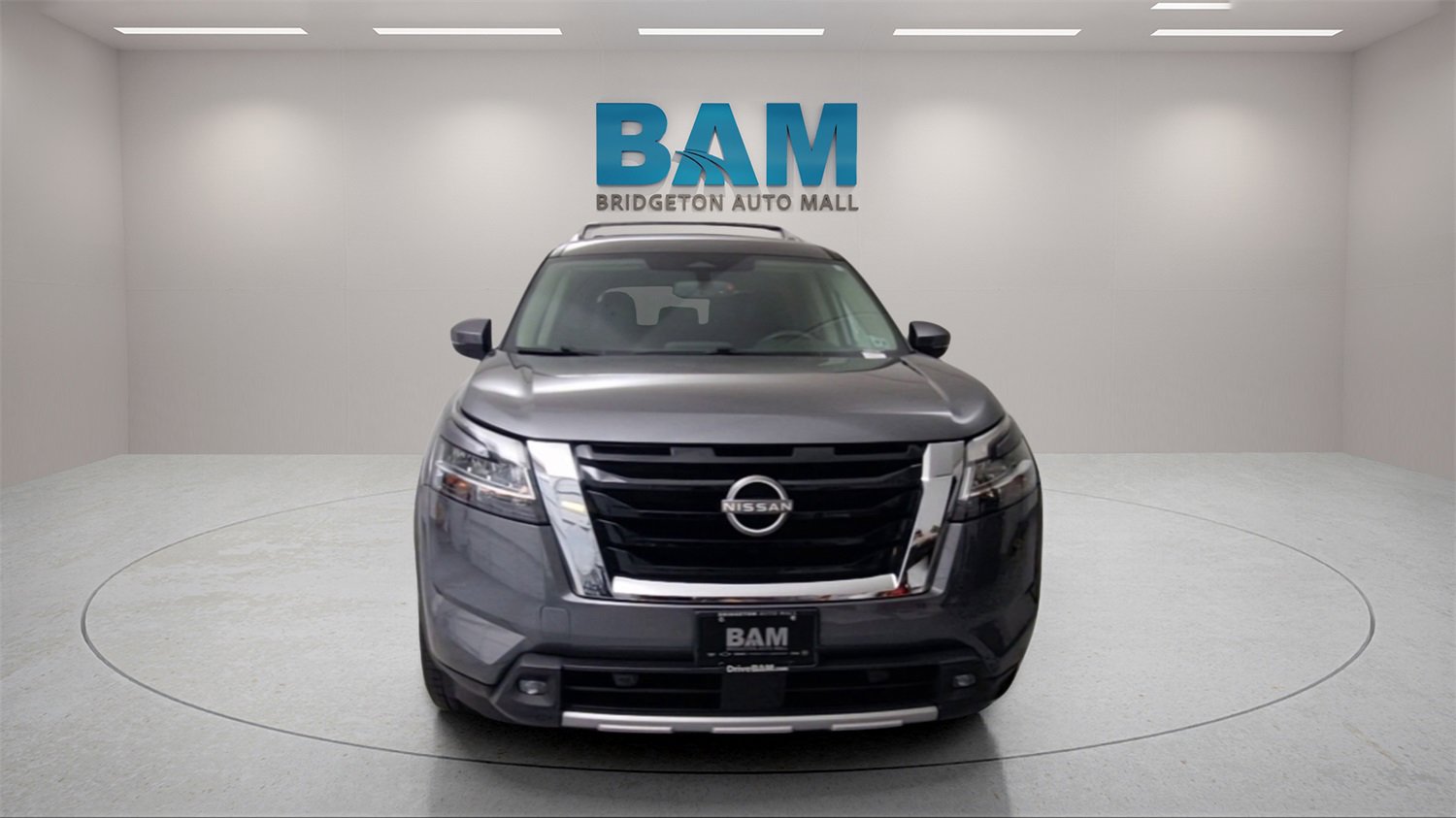 Used 2022 Nissan Pathfinder SL image 2