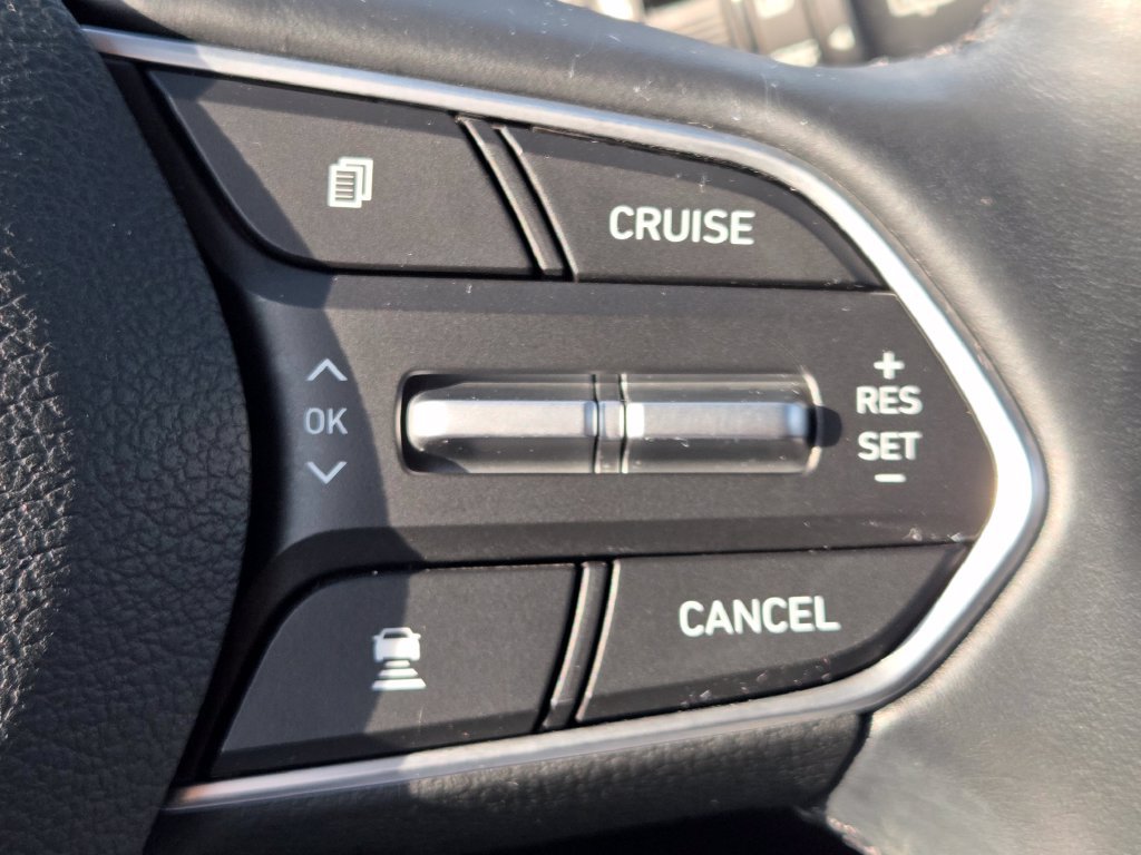 Used 2020 Hyundai Santa Fe Limited AWD/4WD image 14