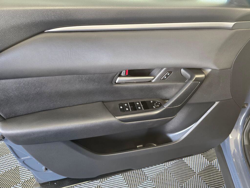 Used 2024 MAZDA CX-50 AWD 2.5 S w/ Cargo Package image 16