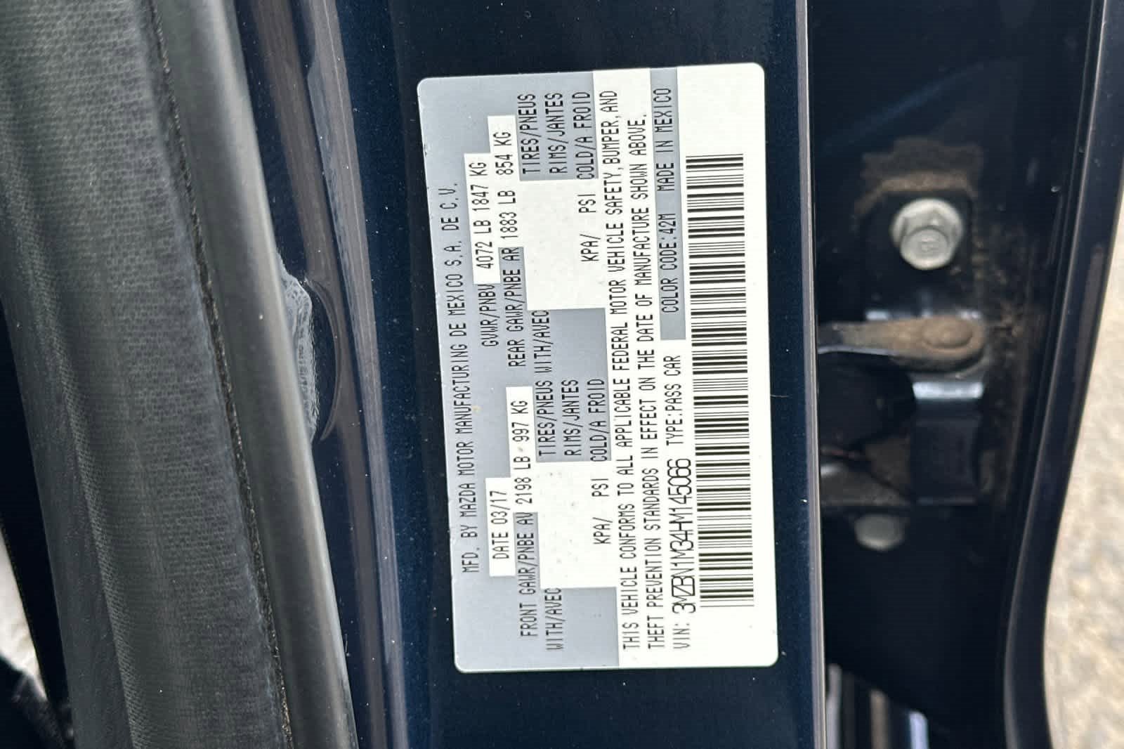 Used 2017 MAZDA MAZDA3 Grand Touring image 28