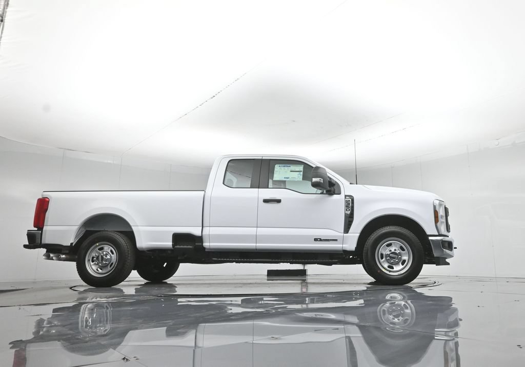 New 2026 Ford F350 XL w/ XL Chrome Package RWD image 45