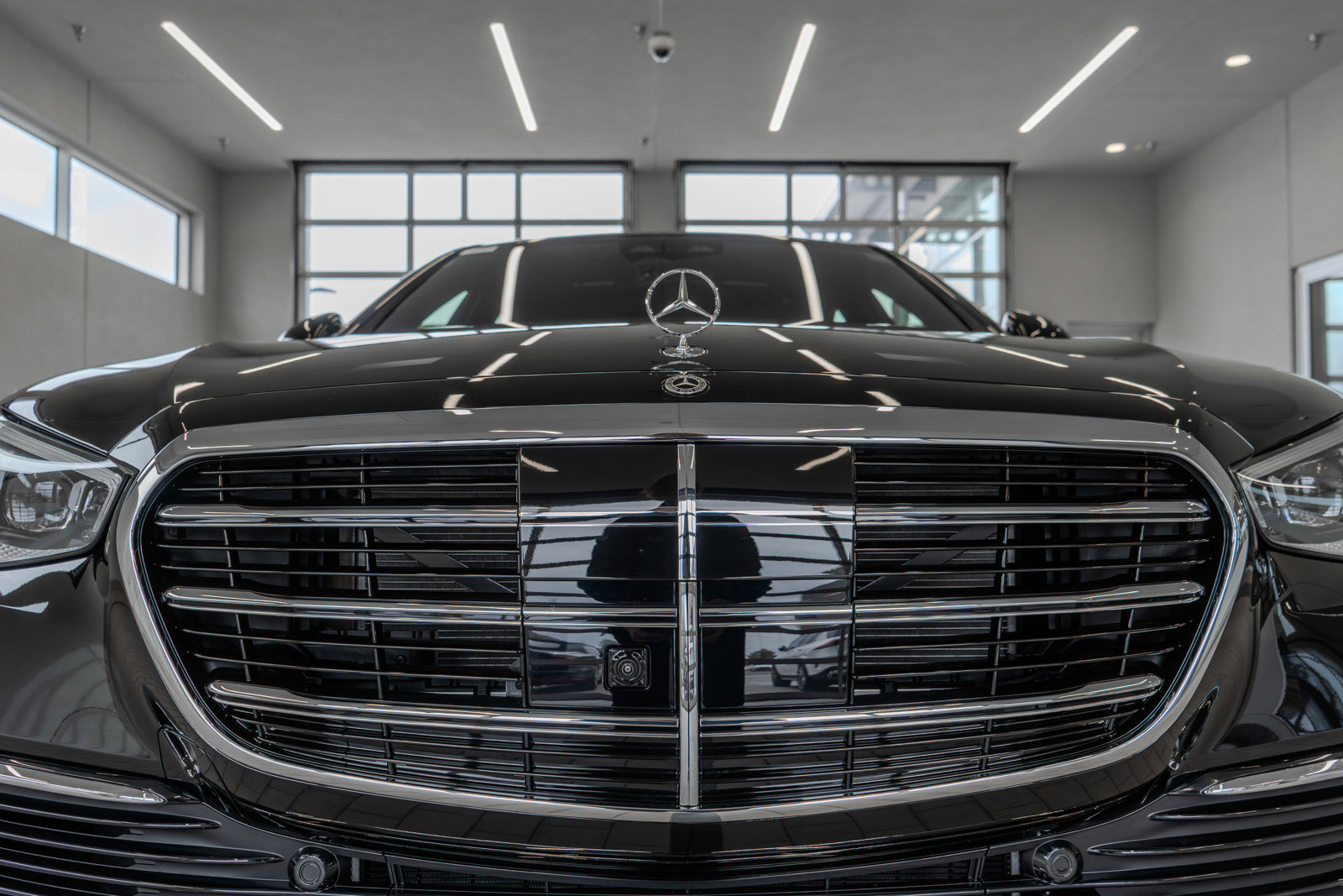 New 2025 Mercedes-Benz S 580 4MATIC Sedan image 23