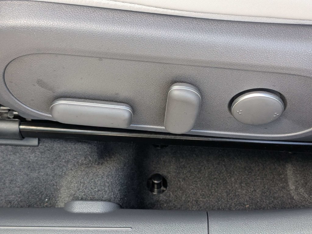 Certified 2026 Hyundai Kona Limited FWD image 26