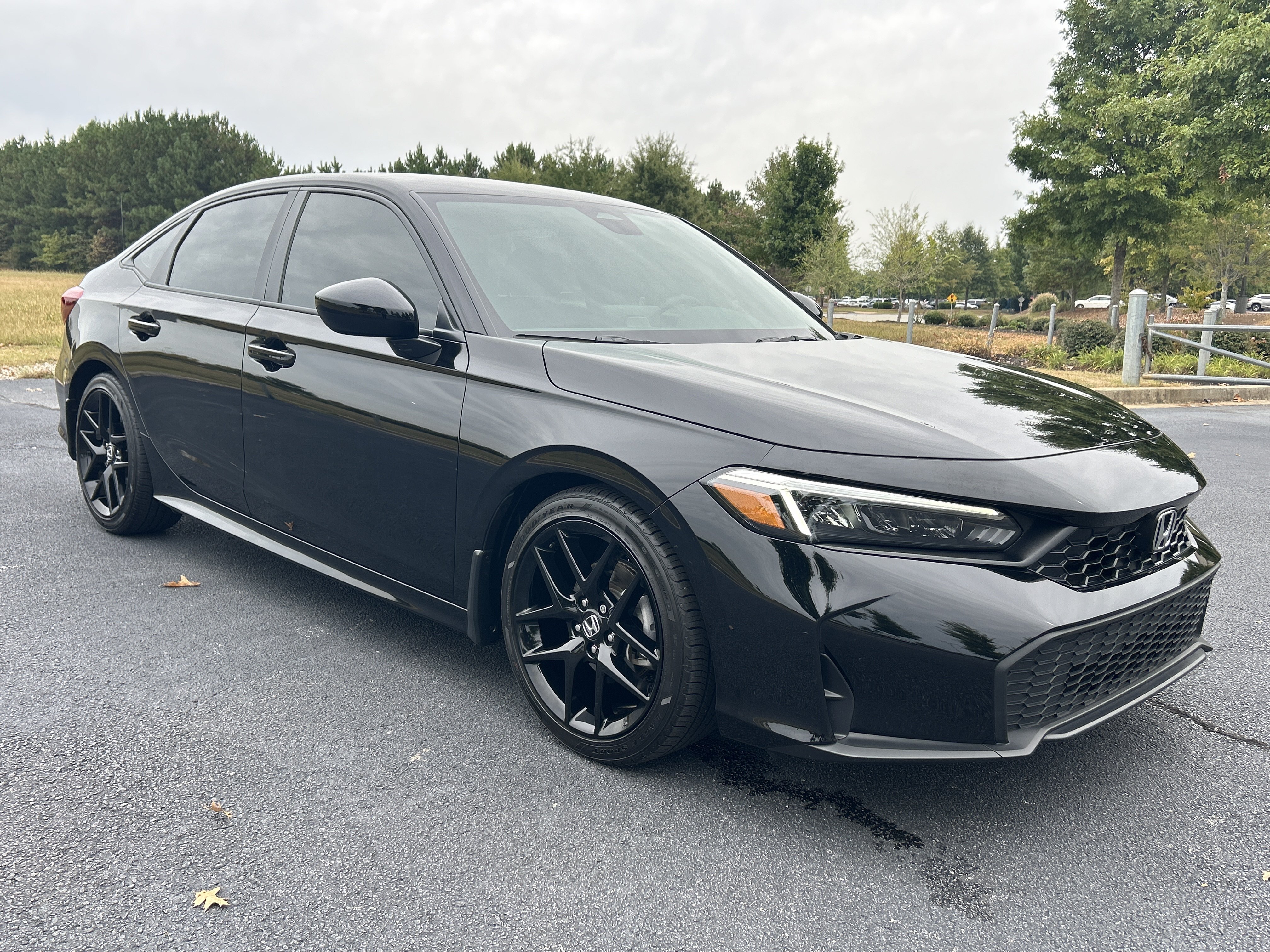 Used 2025 Honda Civic Sport image 2