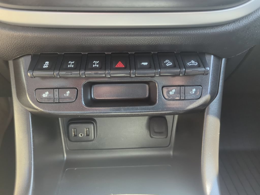 Used 2022 Chevrolet Colorado ZR2 AWD/4WD image 26