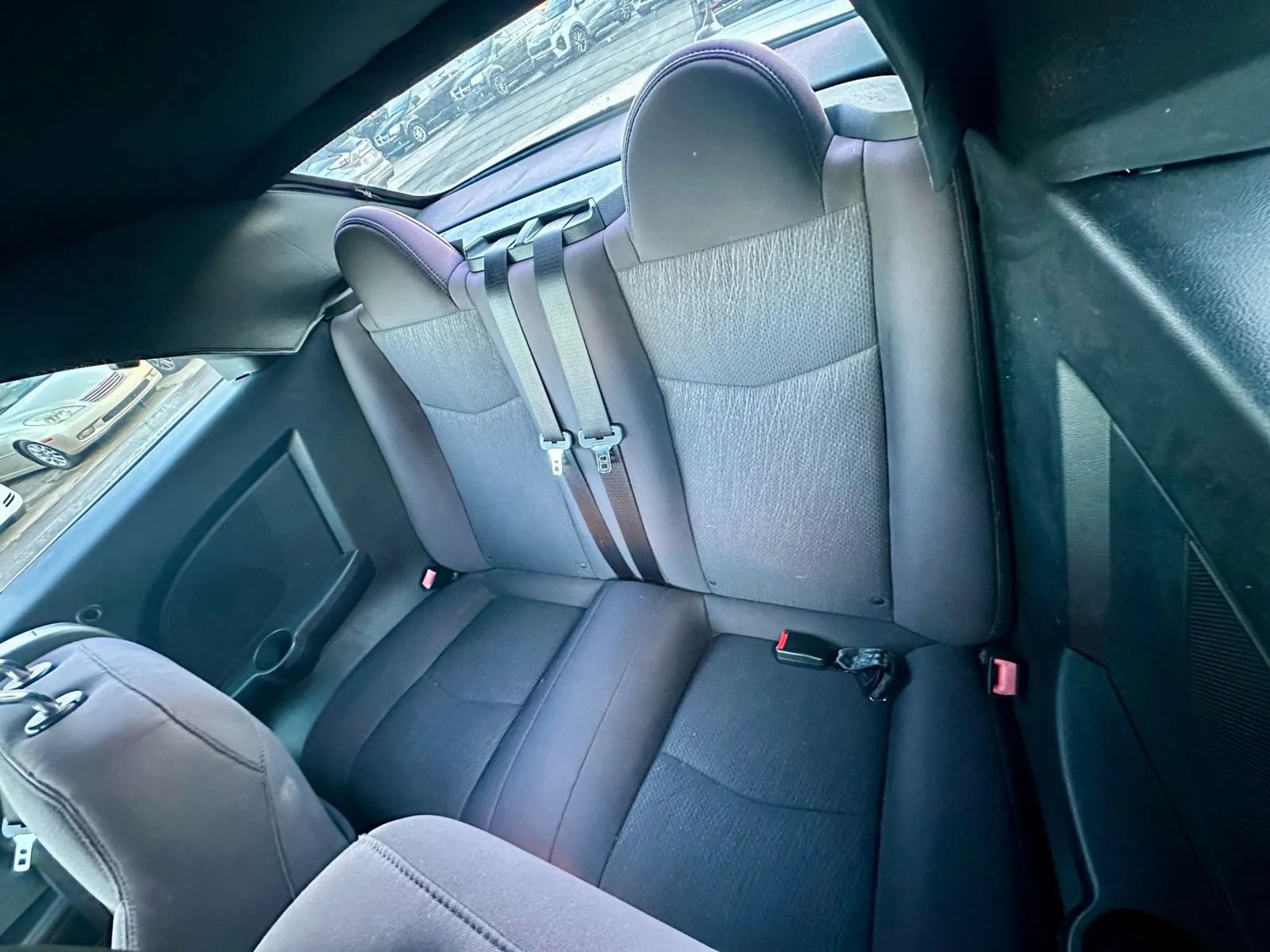 Used 2012 Chrysler 200 Touring FWD image 7