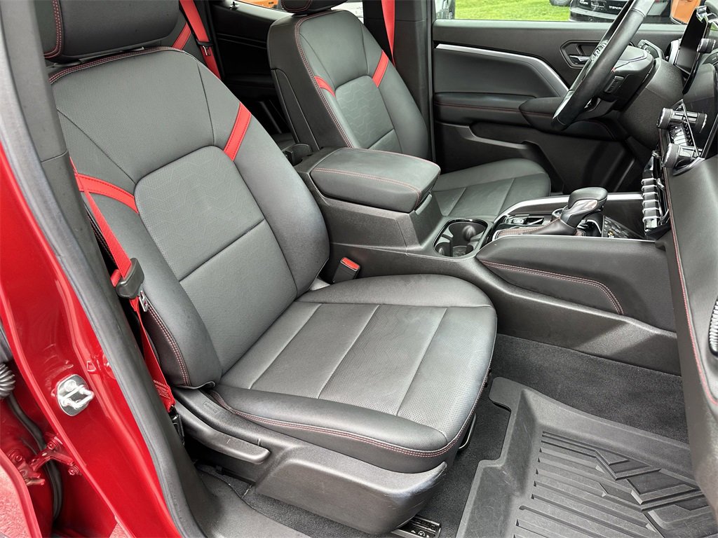Used 2023 Chevrolet Colorado Z71 w/ Z71 Convenience Package 2 image 33