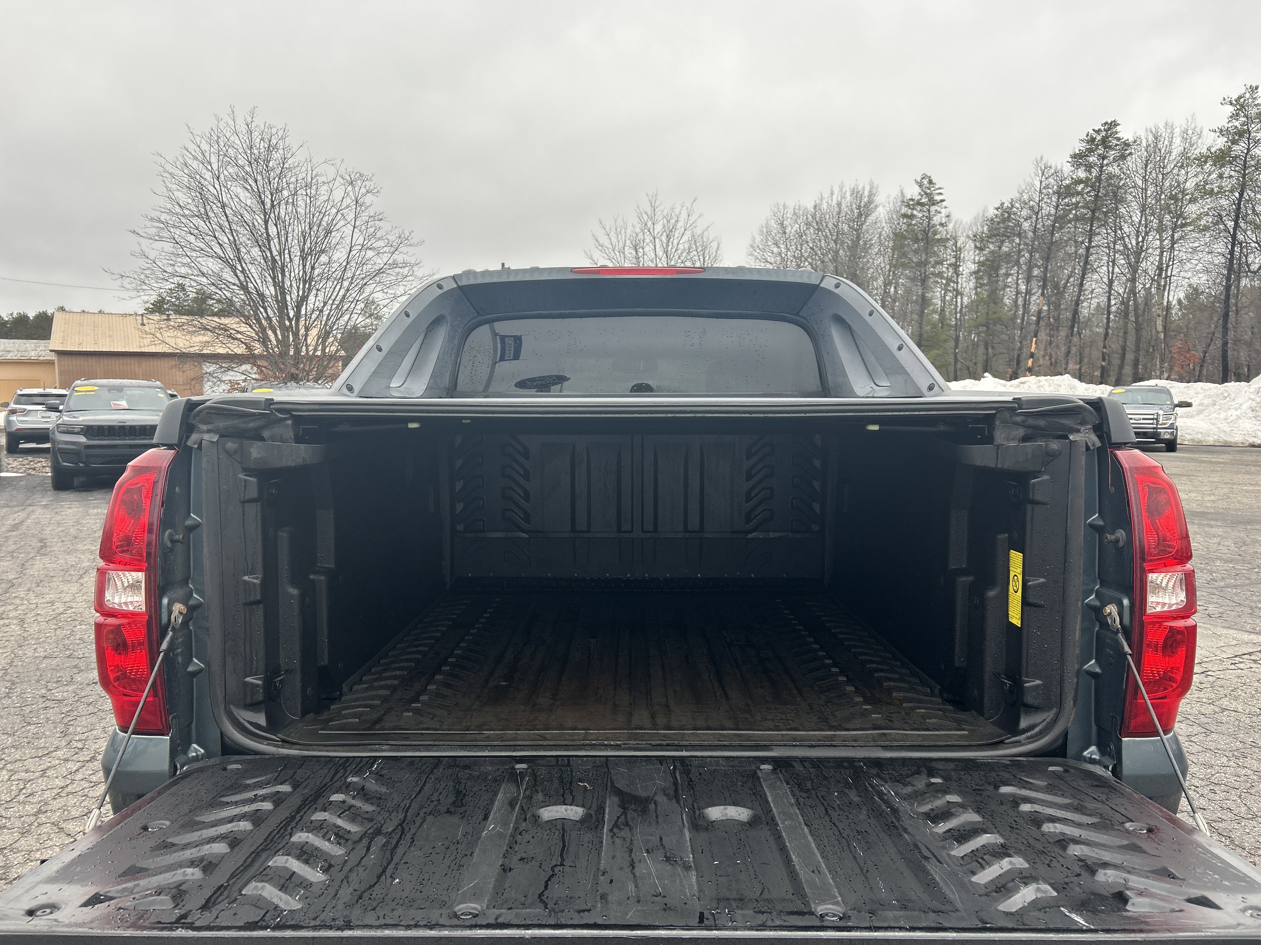 Used 2012 Chevrolet Avalanche LS image 10