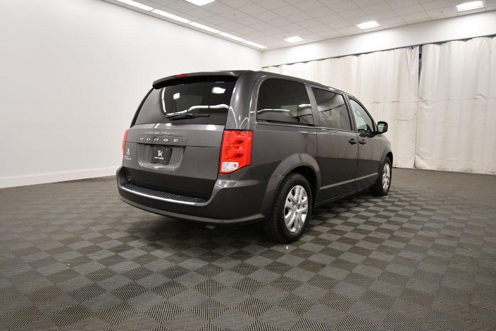 Used 2019 Dodge Grand Caravan SE FWD image 8