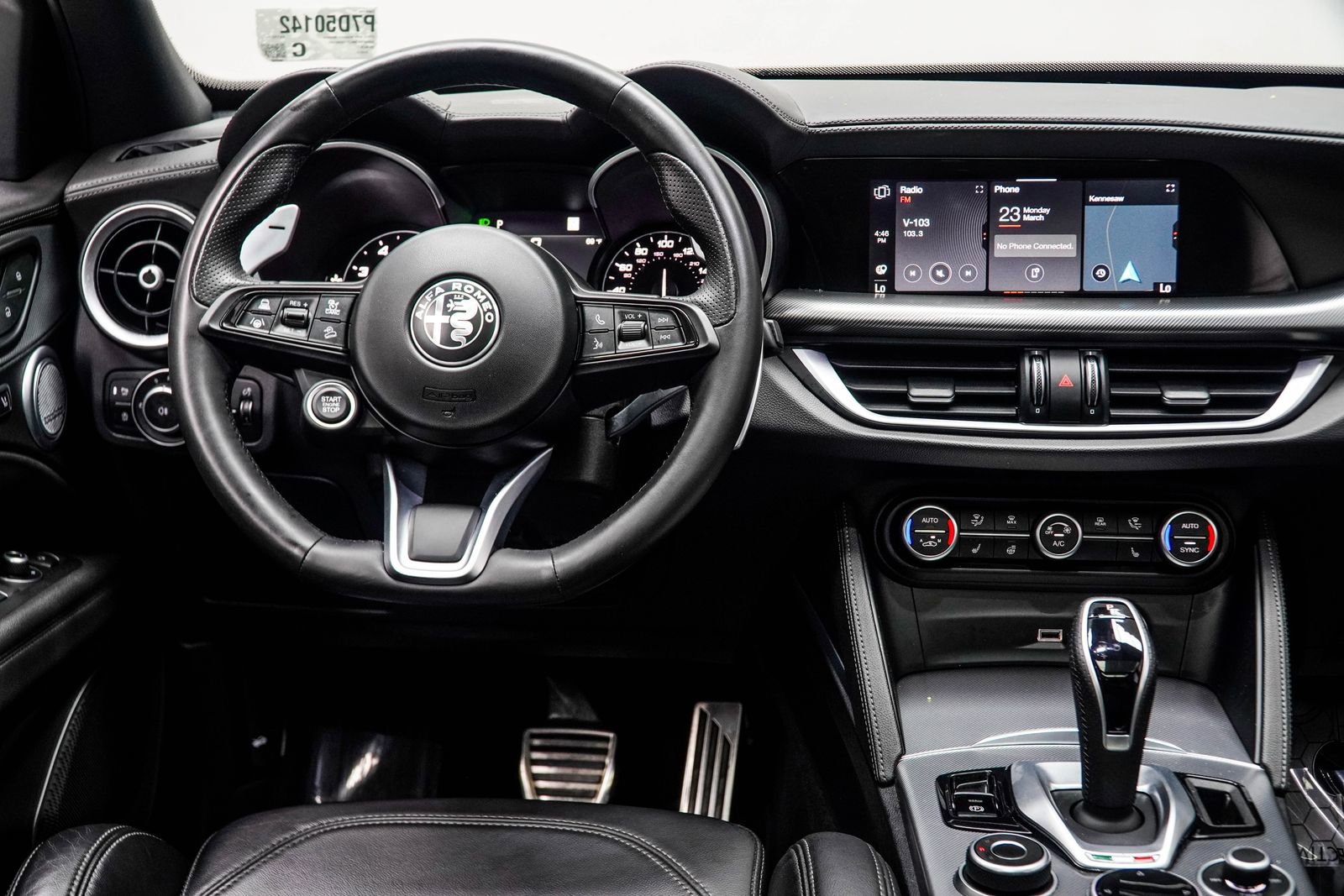 Used 2023 Alfa Romeo Stelvio Veloce AWD/4WD image 17