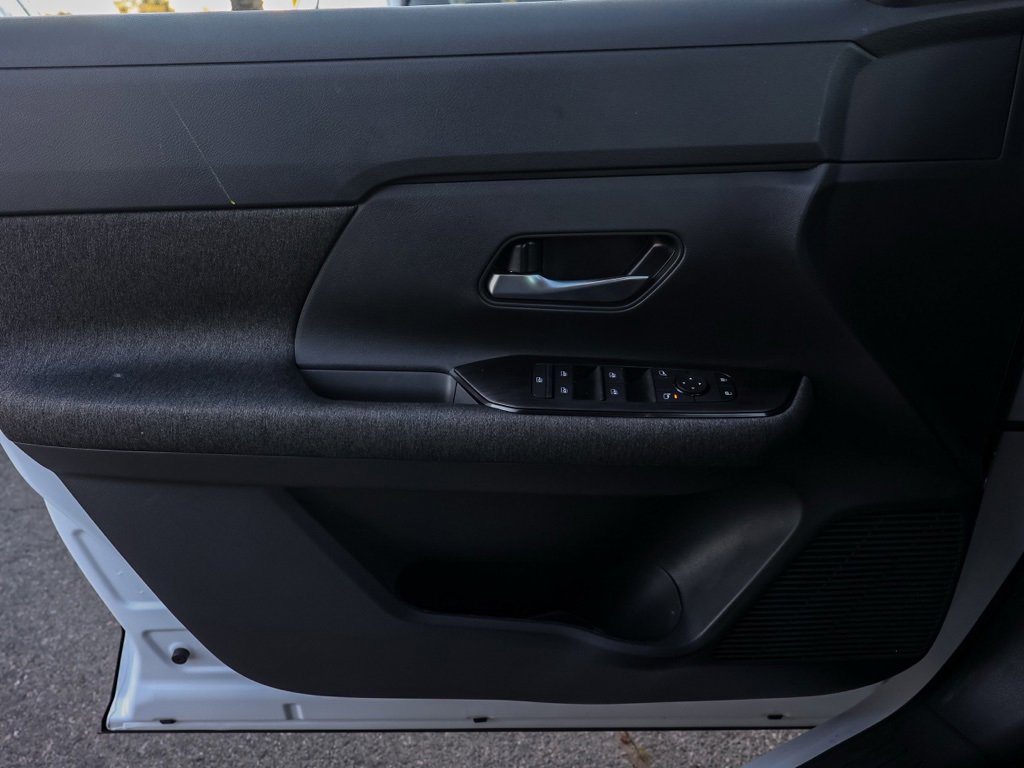 New 2026 Nissan Kicks SV image 23