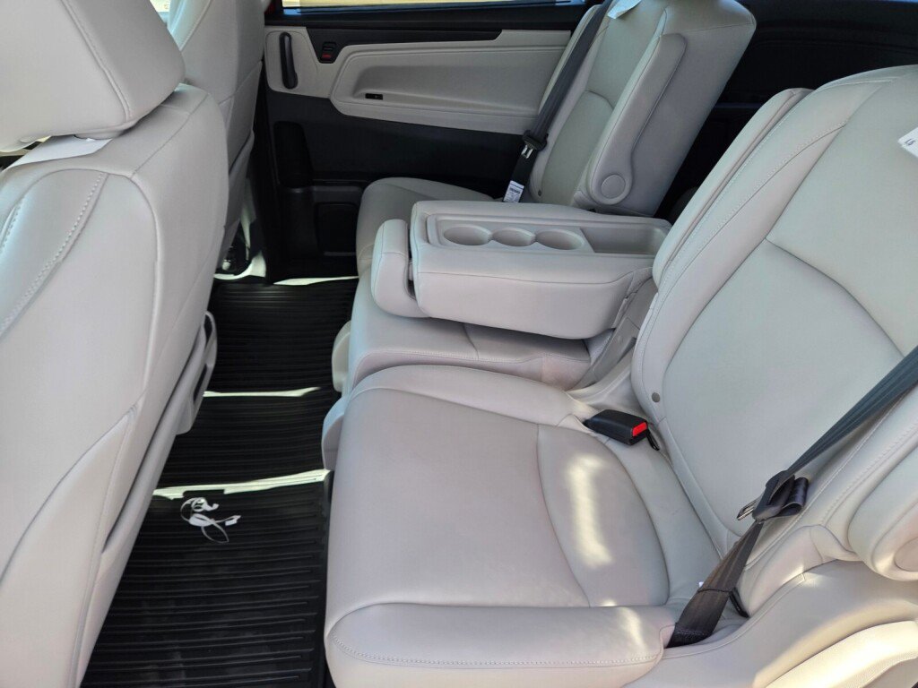 New 2027 Honda Odyssey EX-L image 9