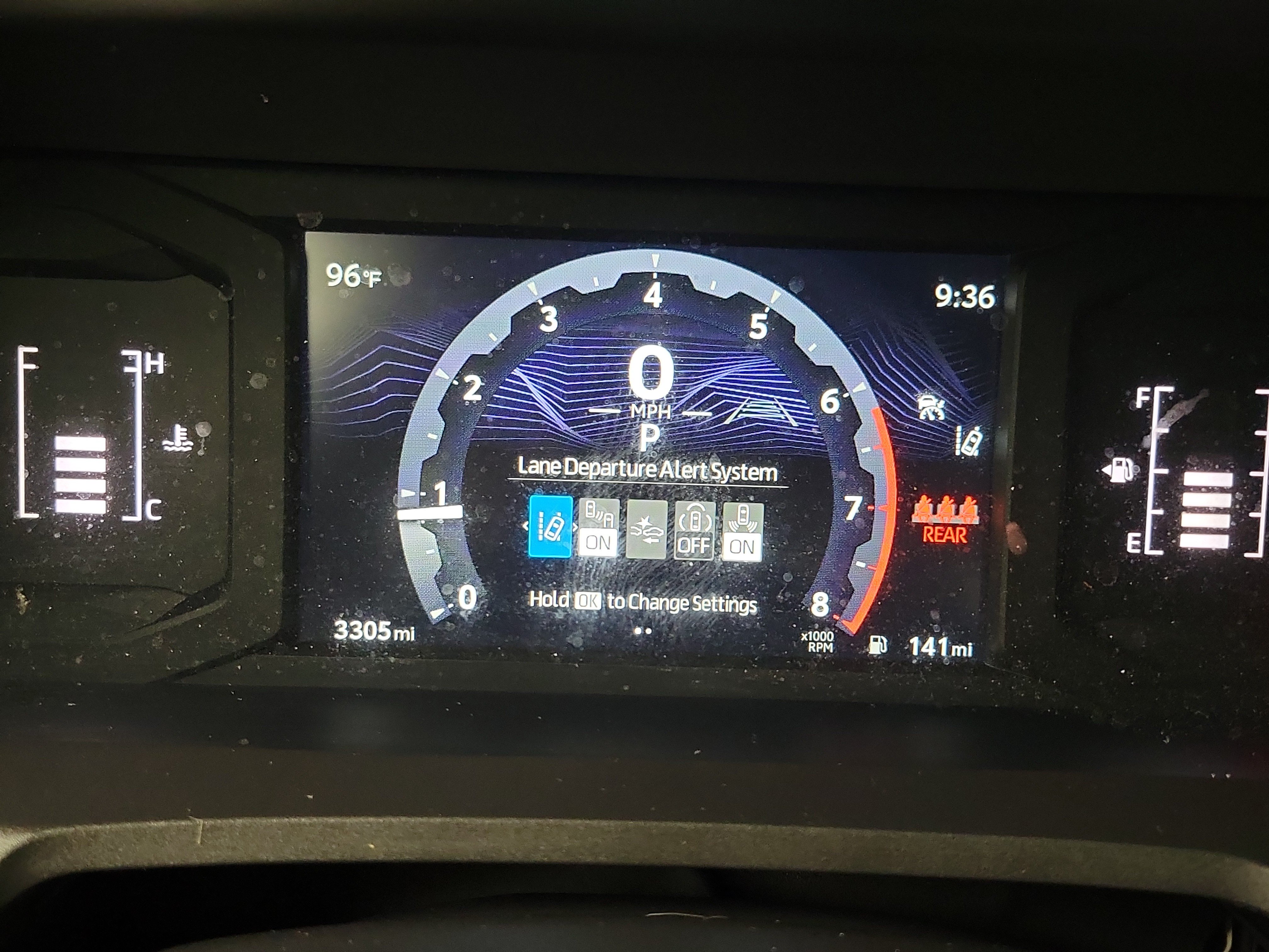 Certified 2025 Toyota Tacoma SR5 AWD/4WD image 25