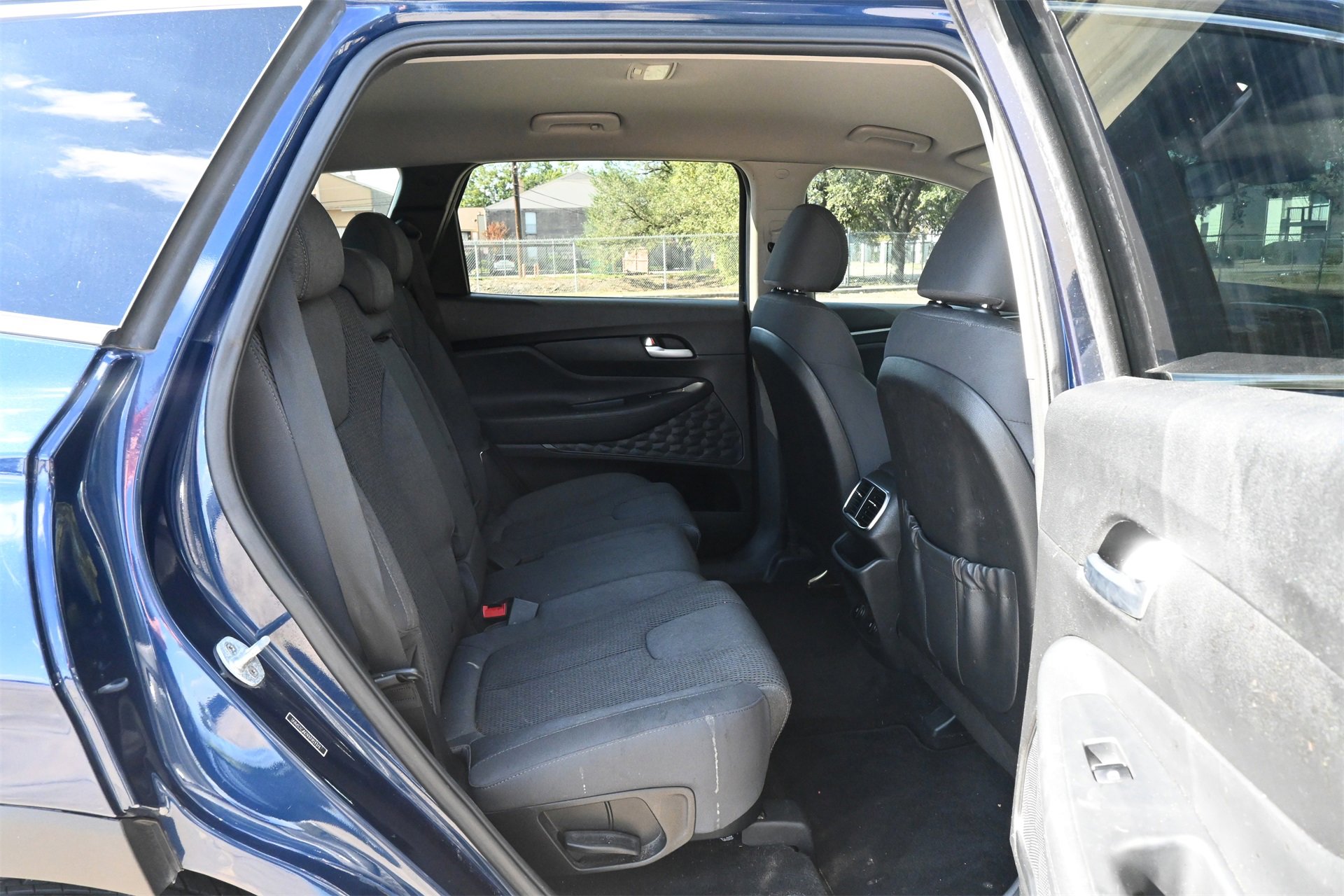 Used 2019 Hyundai Santa Fe SE image 22