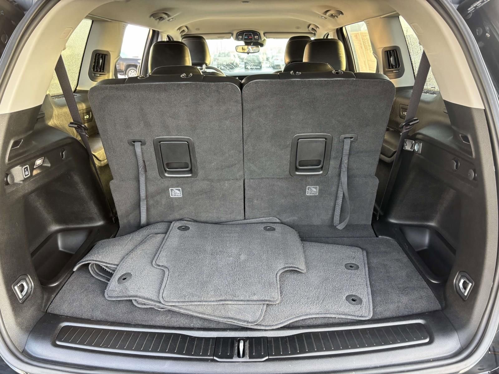 Used 2023 Jeep Grand Cherokee L Limited image 11