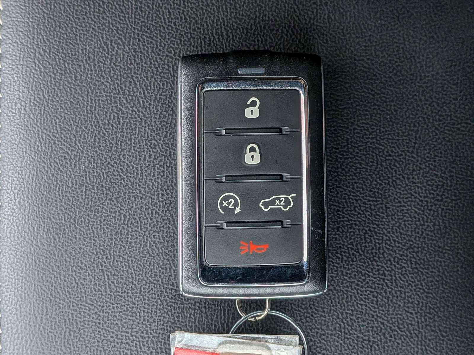 Used 2023 Jeep Grand Cherokee Altitude image 32