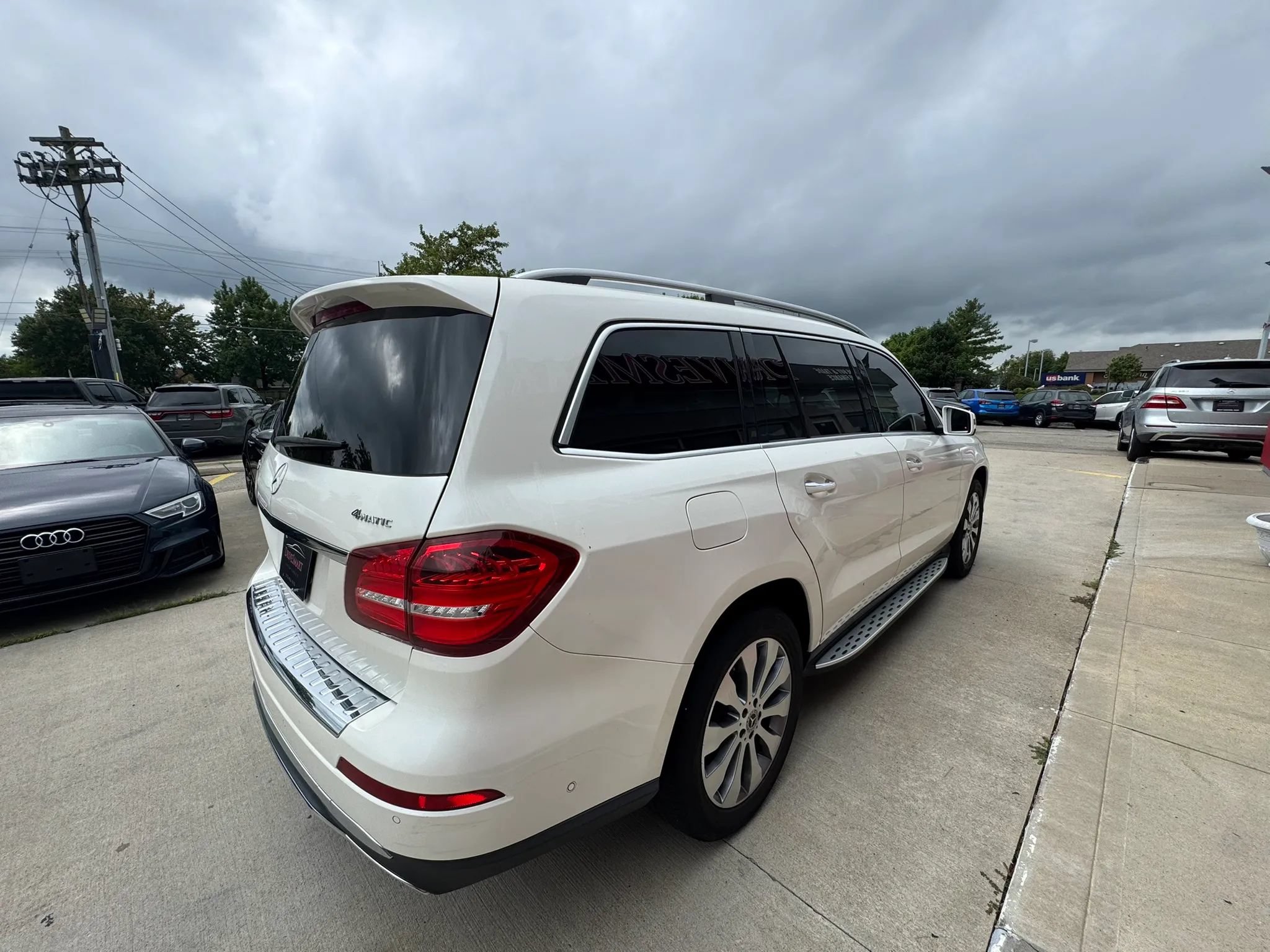 Used 2018 Mercedes-Benz GLS 450 4MATIC image 4