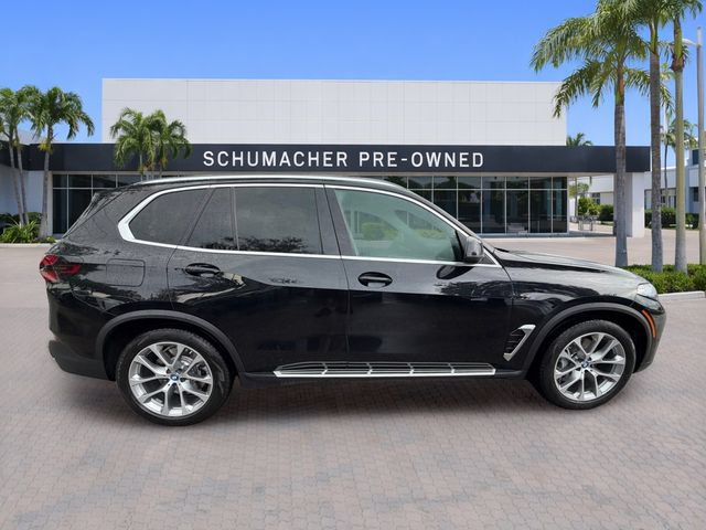 Used 2025 BMW X5 xDrive50e AWD/4WD image 8