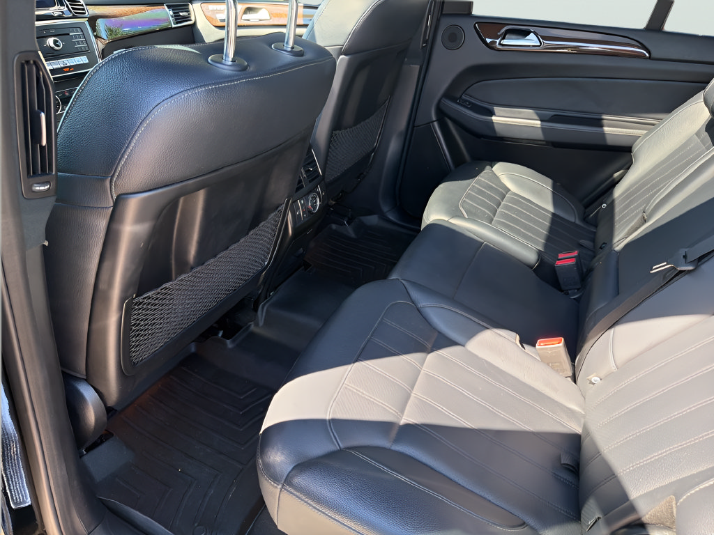 Used 2019 Mercedes-Benz GLS 450 4MATIC image 33