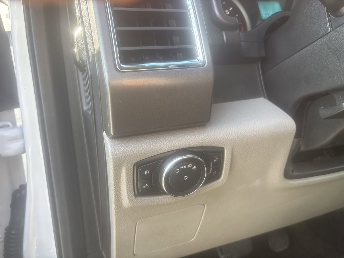 Used 2016 Ford F150 XLT AWD/4WD image 14