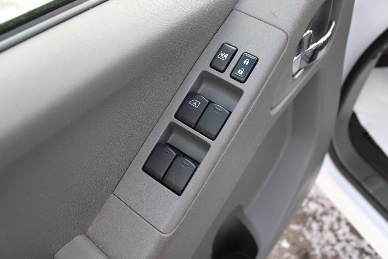 Used 2016 Nissan Frontier SV w/ SV Value Truck Package image 20